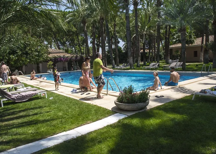 فيلة El Oasis لا إليانا